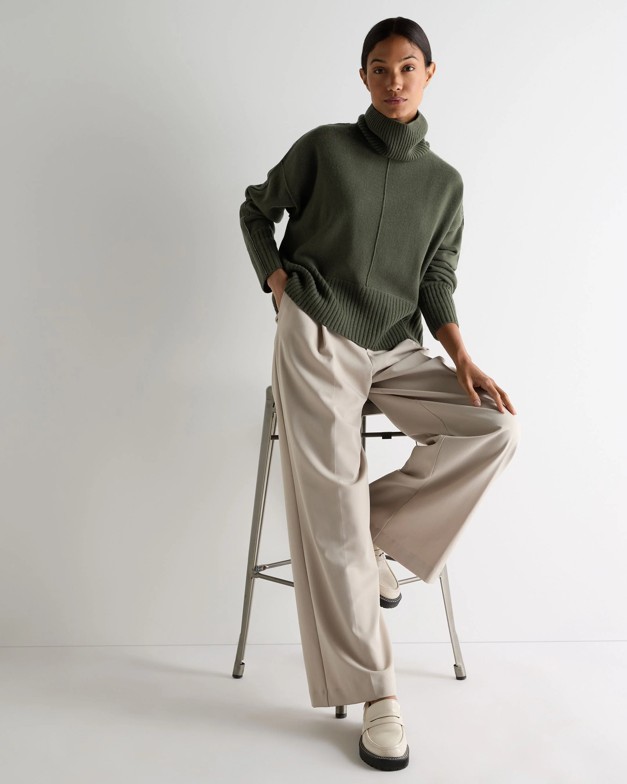 Women's Mollie Metal Turtle Neck Cashmere Sweater Army Green