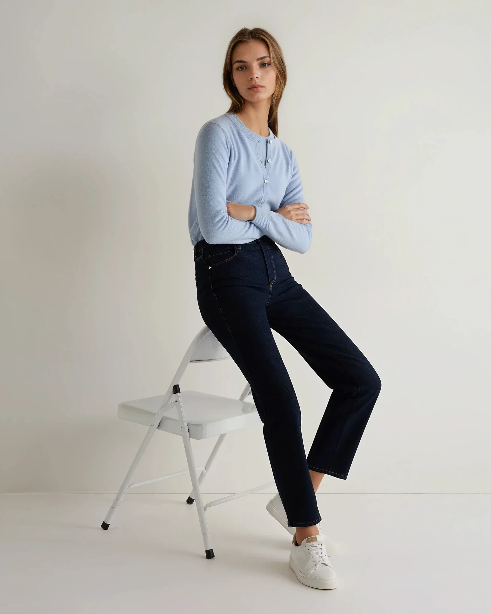 Women's Olivia Round Neck Cashmere Cardigan Sea Mist Blue