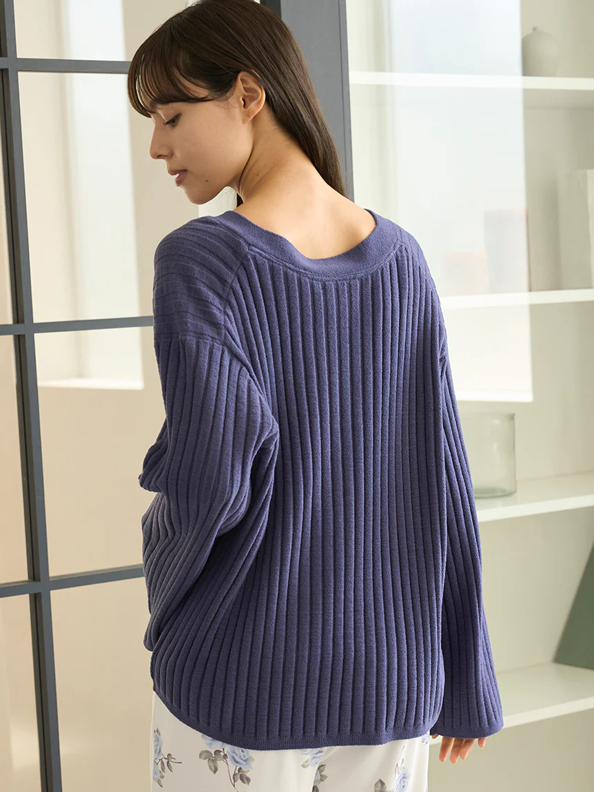 Airy Moco Ribbed V-neck Pullover