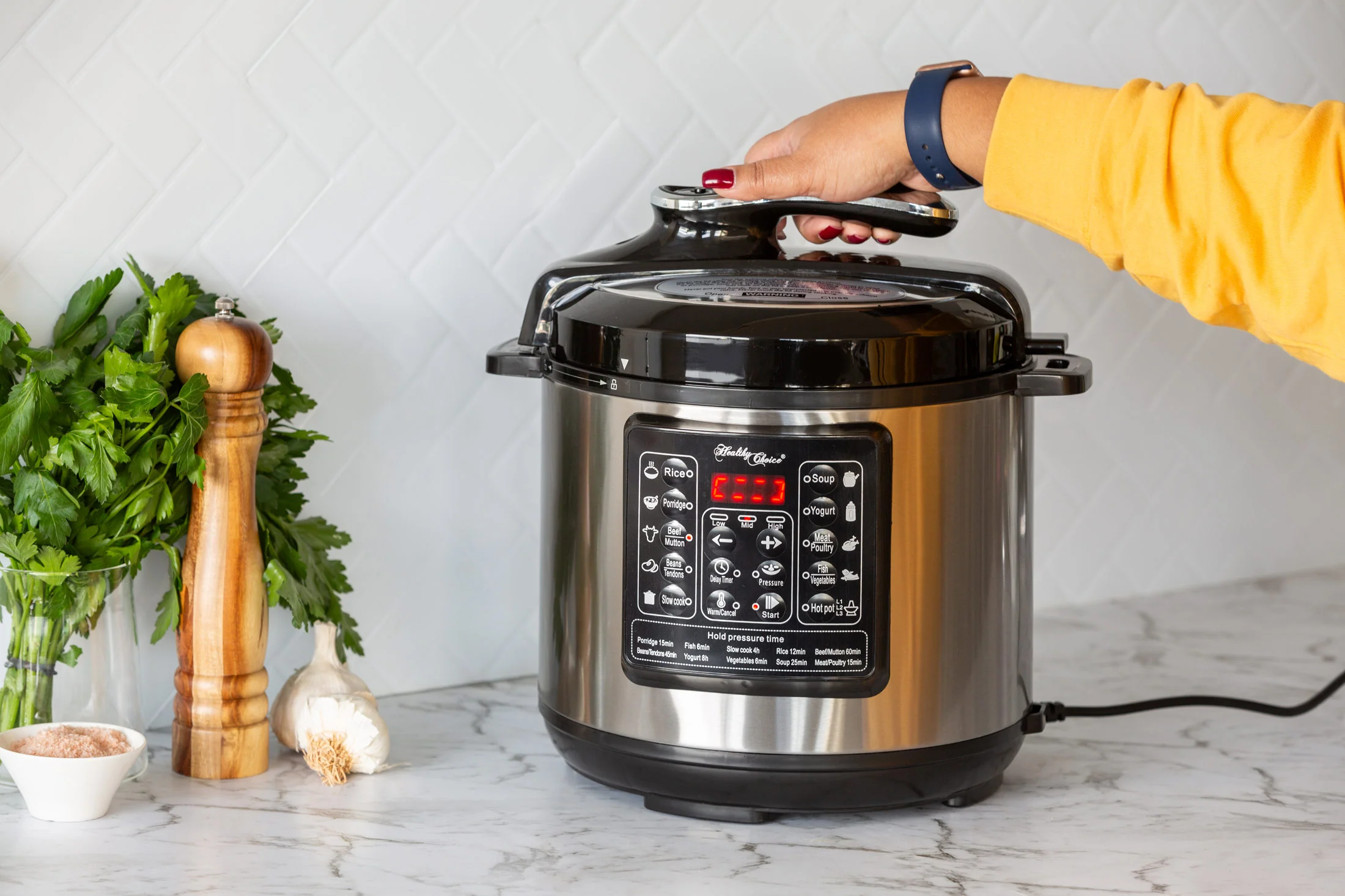 6L Non-stick Electric Pressure Cooker w/ Pressure Gauge