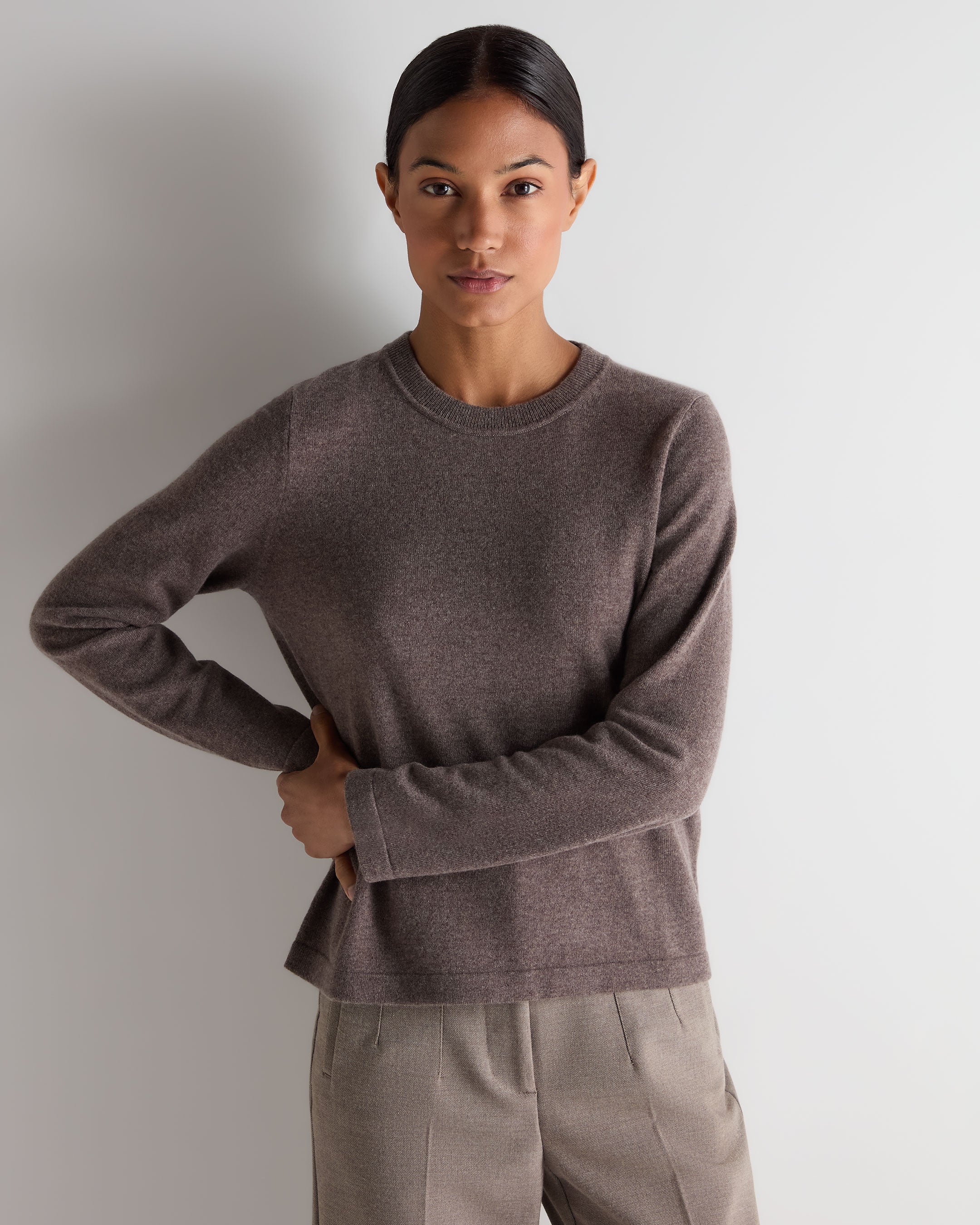 Women's Hallie Round Neck Cashmere Sweater Otter Brown