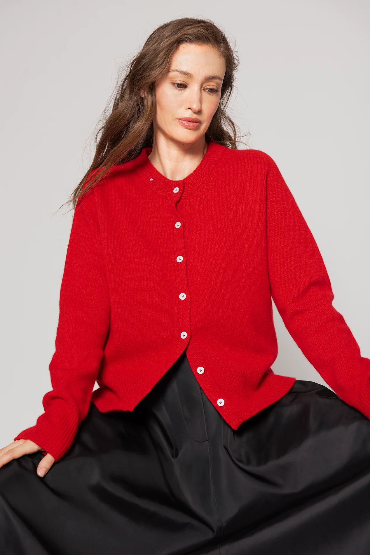The Button Cardigan - Rouge