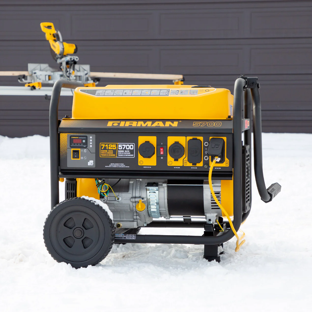 Gas Portable Generator 7125W Recoil Start 120/240V