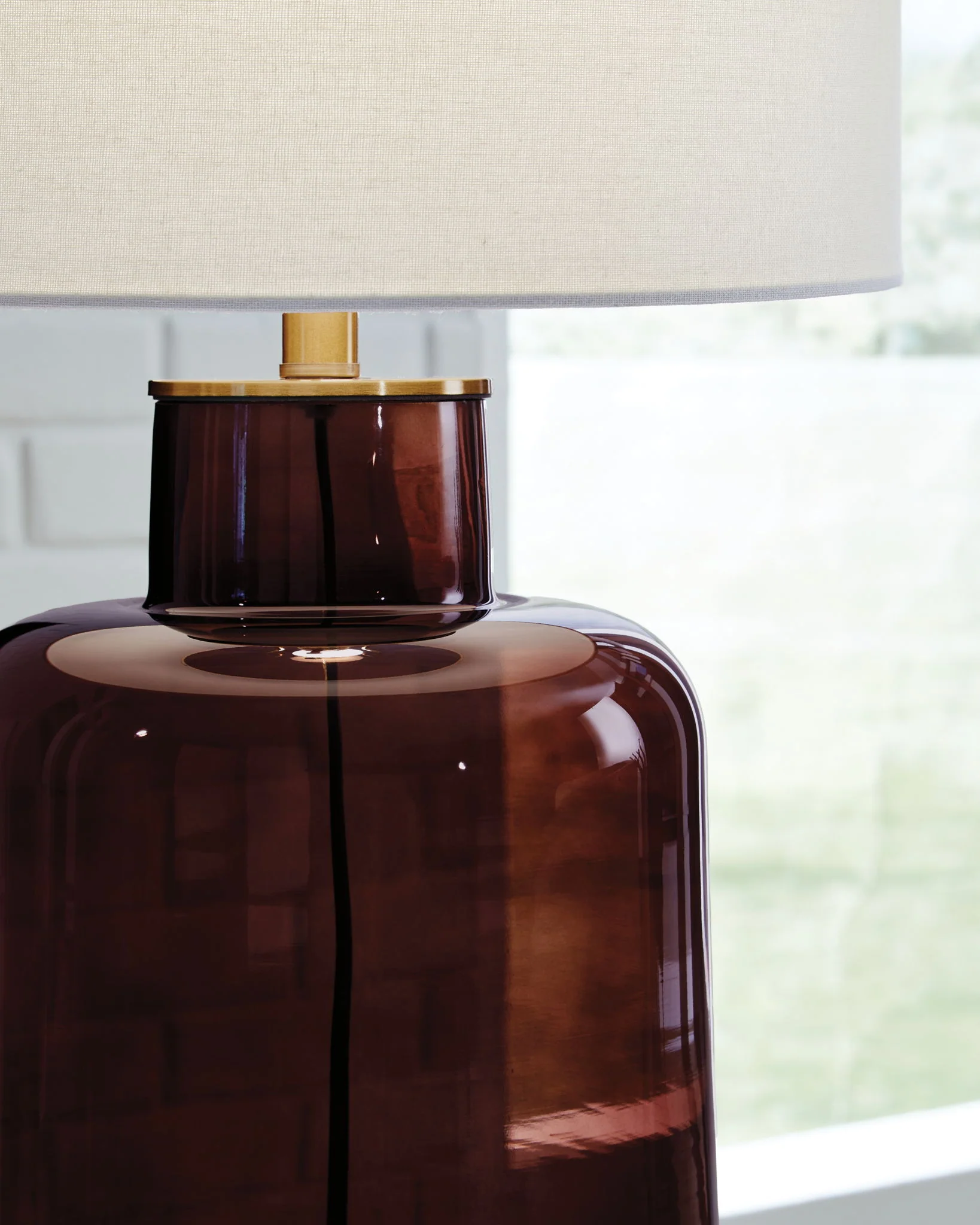Mette - Glass Table Lamp - Brown / Gold Finish