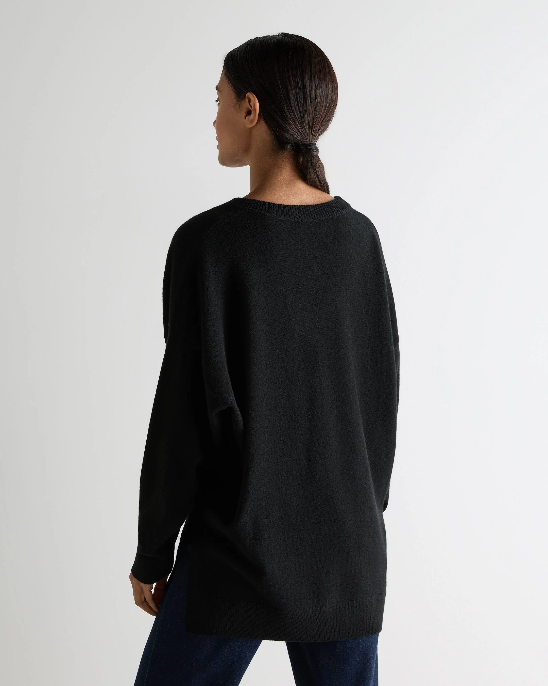 Women's Longline V Neck Cashmere Sweater Black