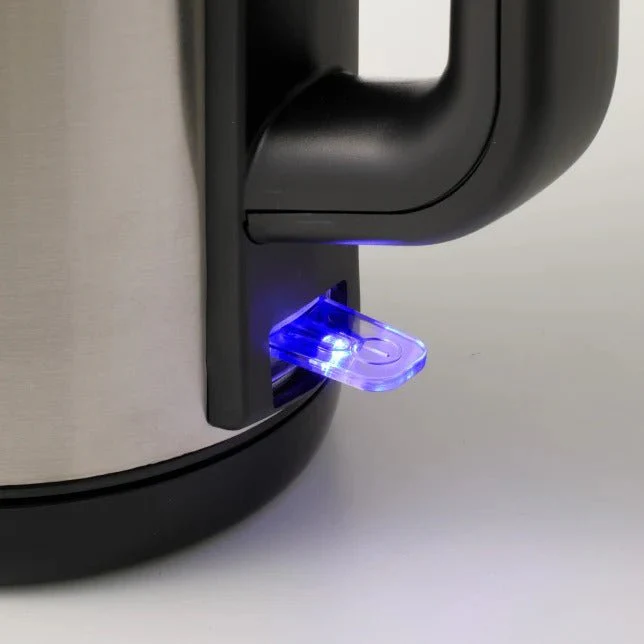 Panasonic 220 volt Stainless Steel Cordless 1.7 liter Hot Water tea Kettle NCK301220v