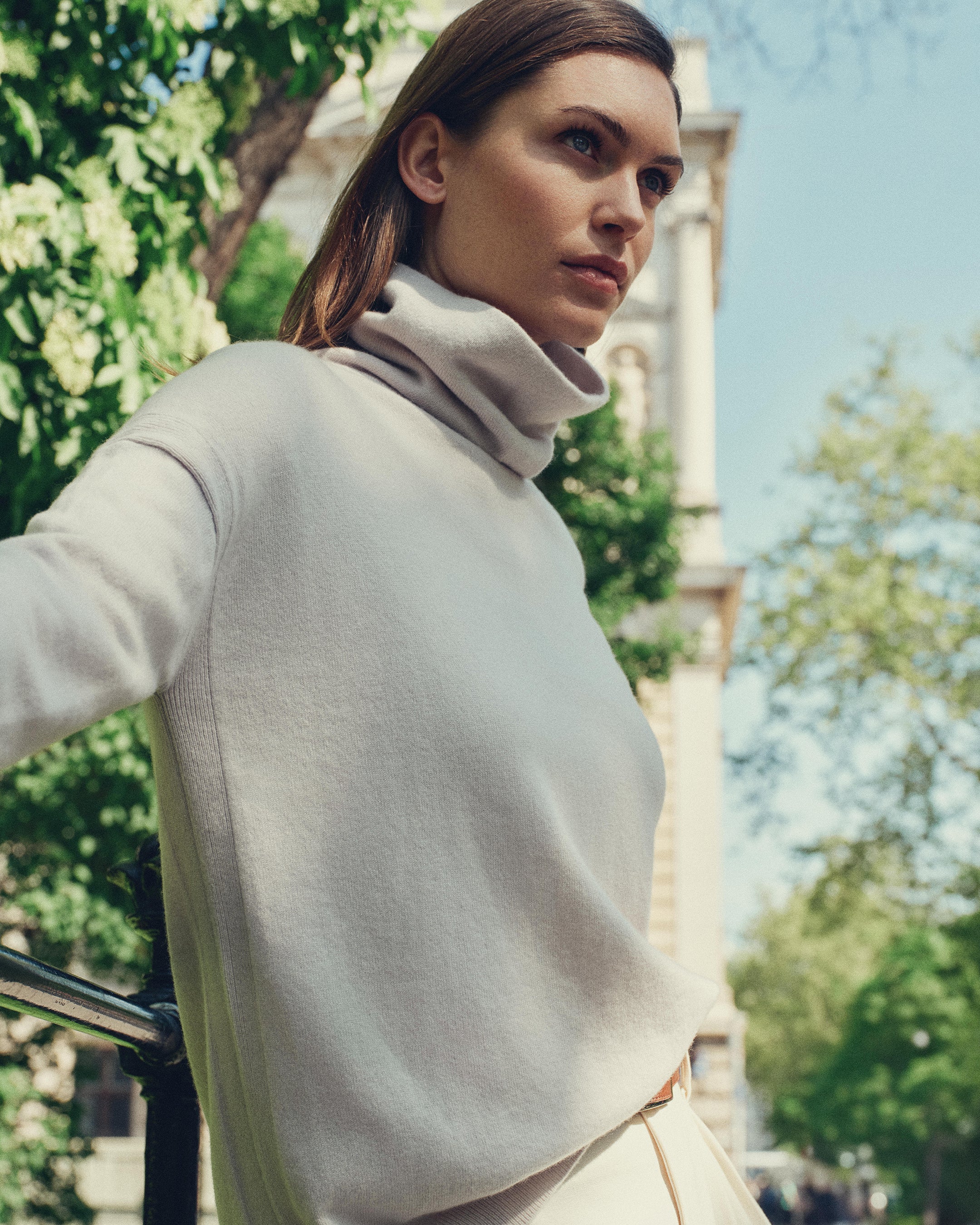 Women's Victoria Turtle Neck Cashmere Sweater Snow Grey