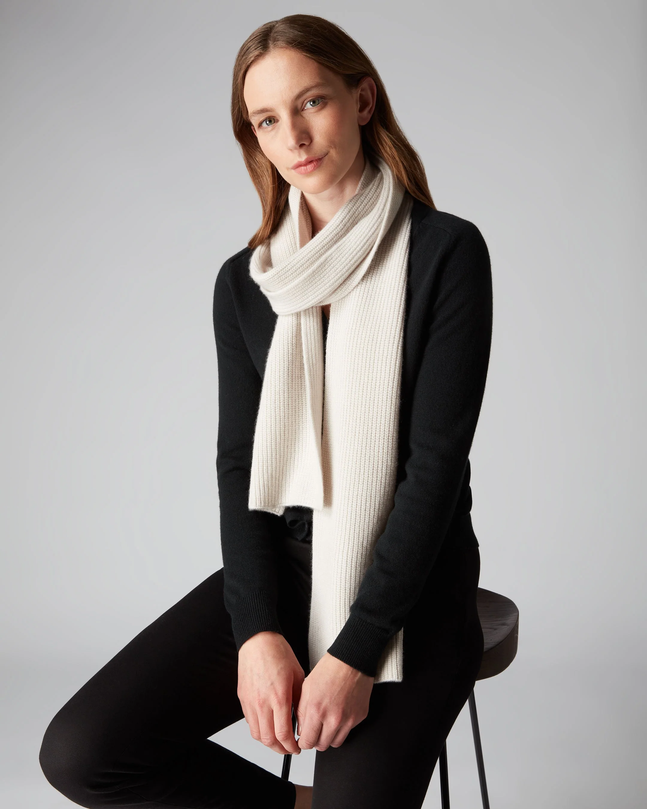 Unisex Ribbed Cashmere Scarf Snow Grey