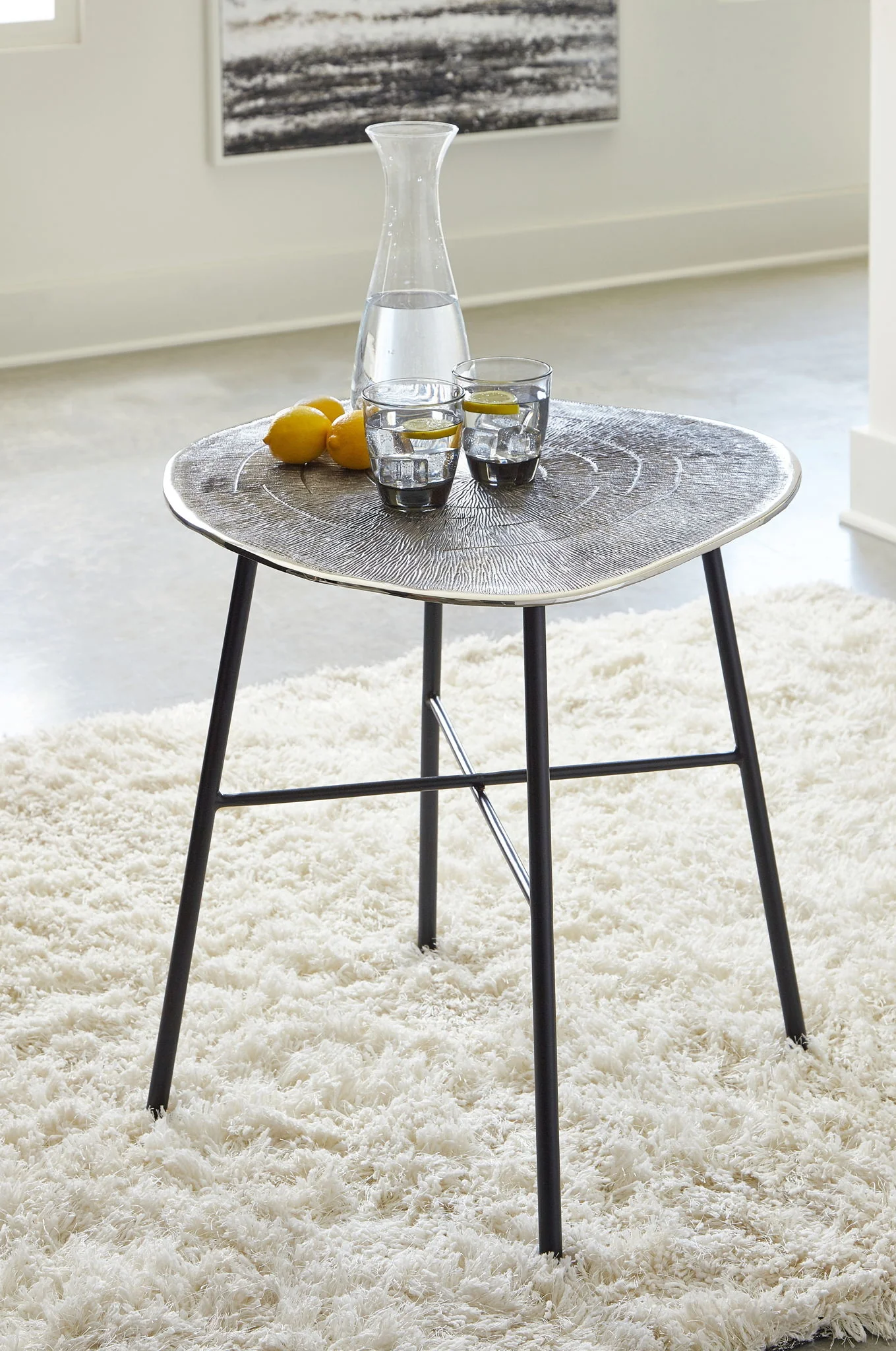 Laverford - Round End Table - Chrome / Black
