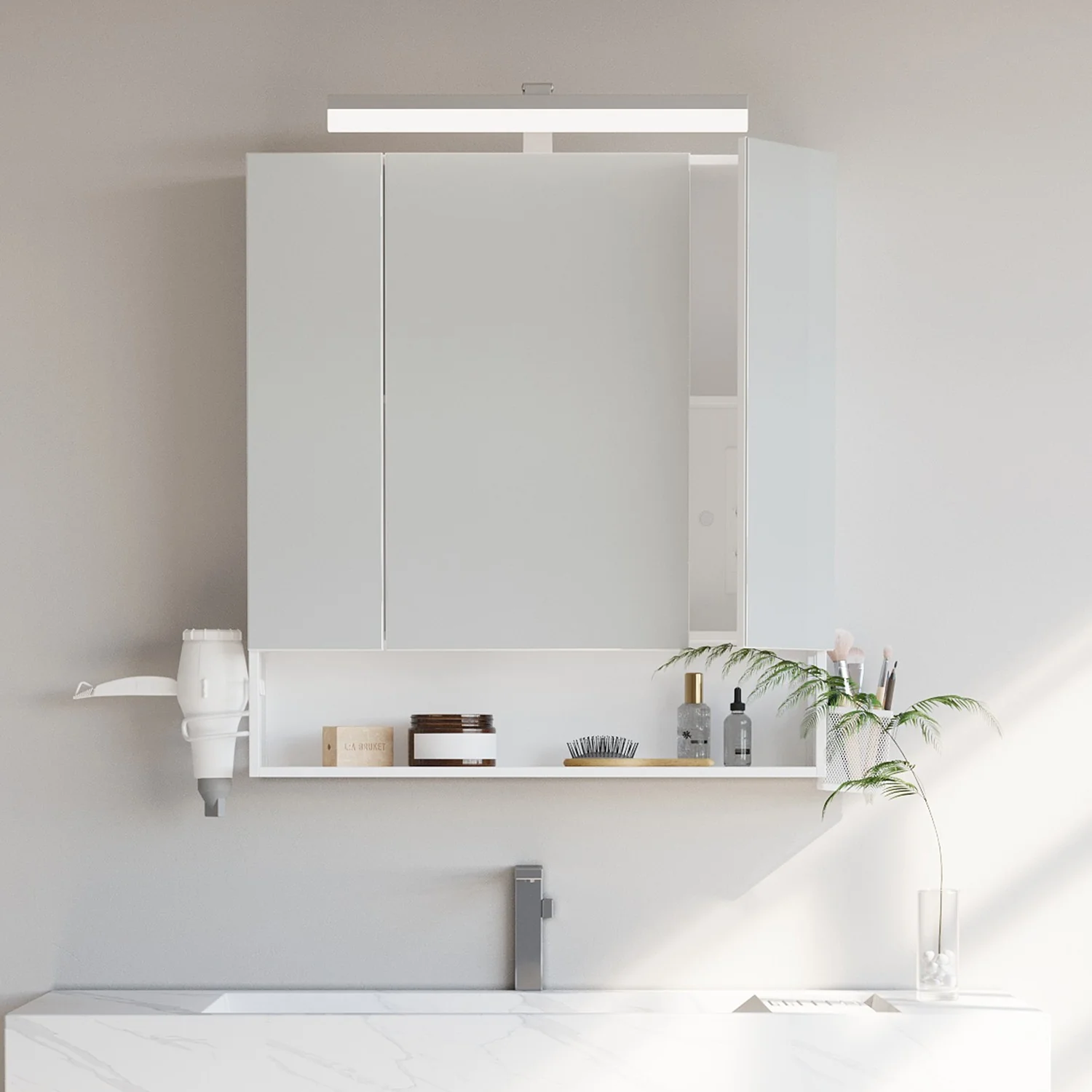 2025 Mueble de baño con enchufes y 3 puertas. blanco nube