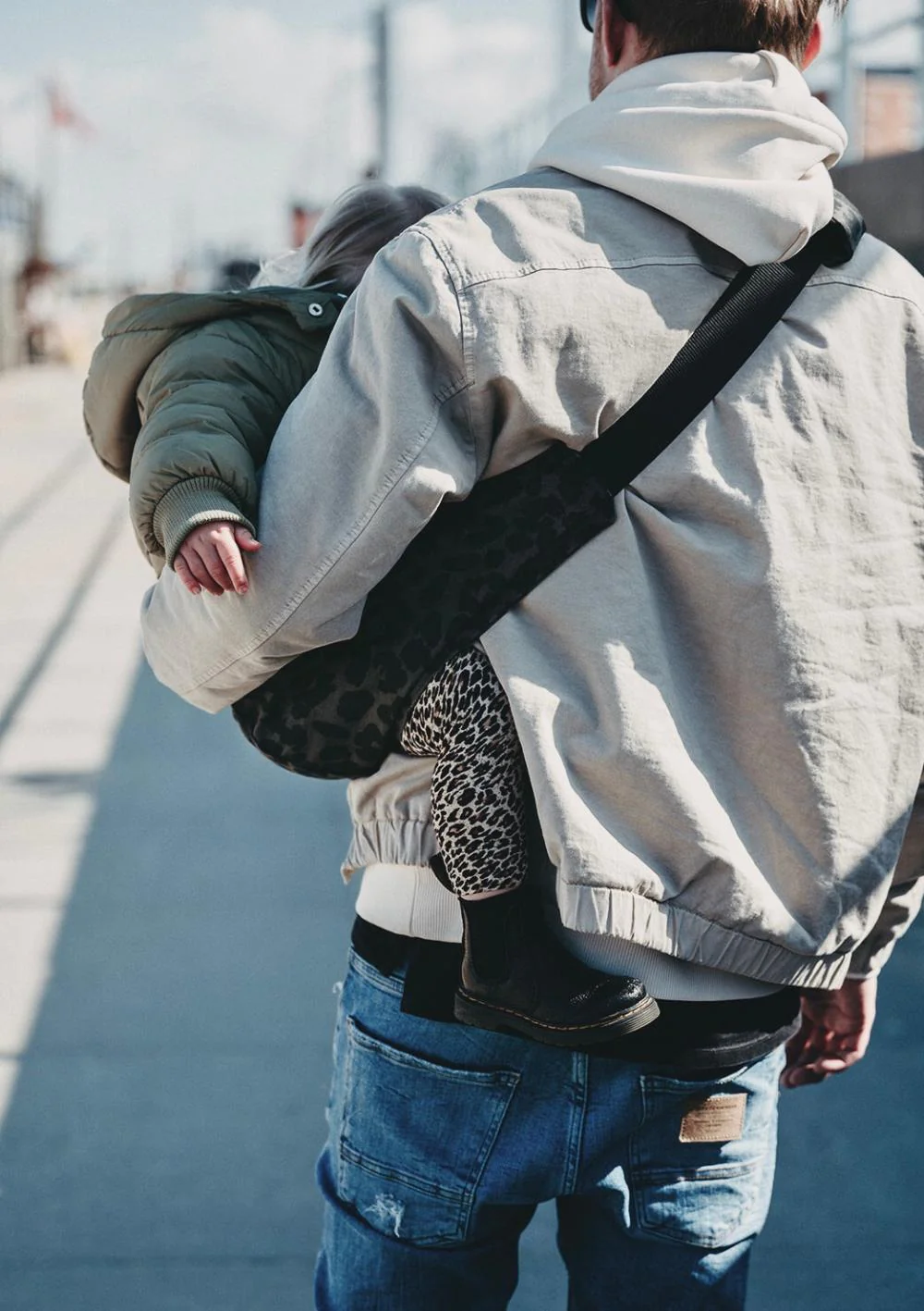 2025 Porta bebés Grey Leopard