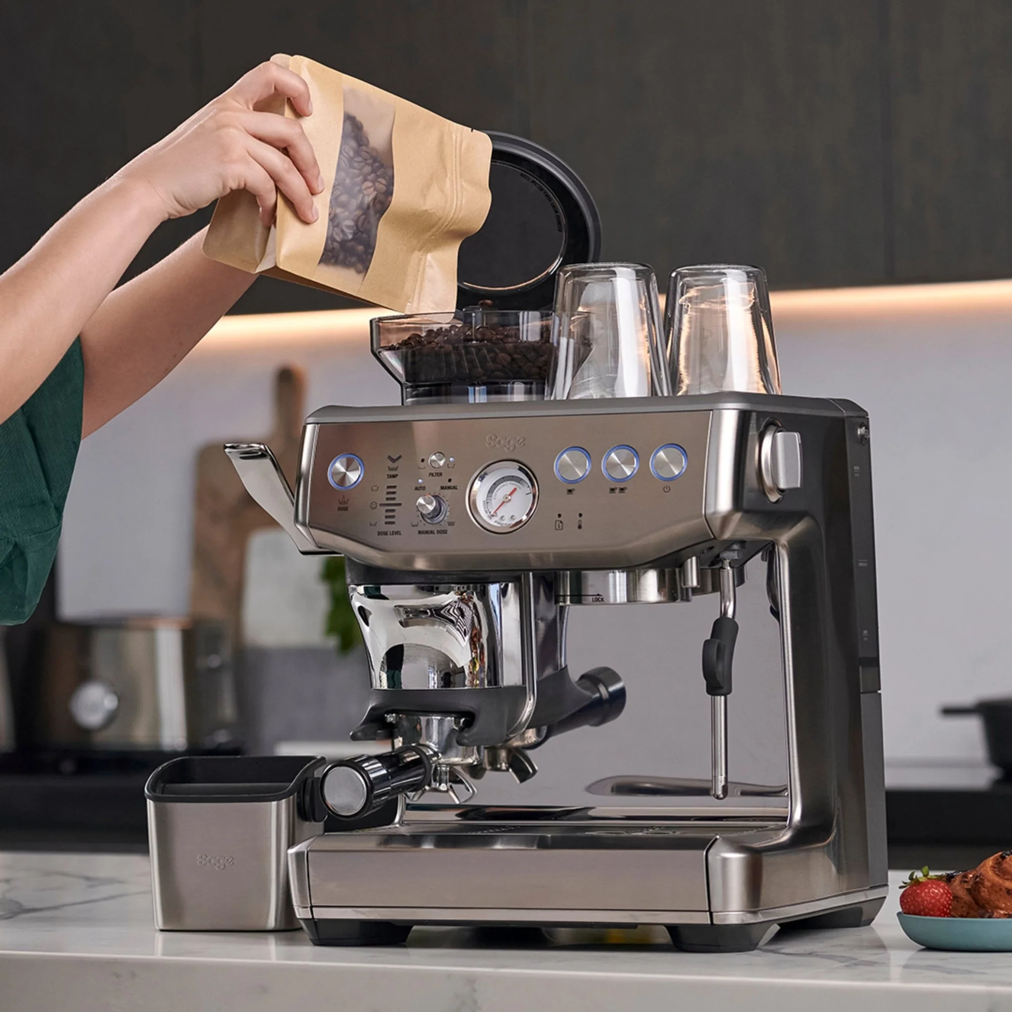 The Barista Express™ Impress por Sage Acero Inoxidable | SES876BSS4GUK1