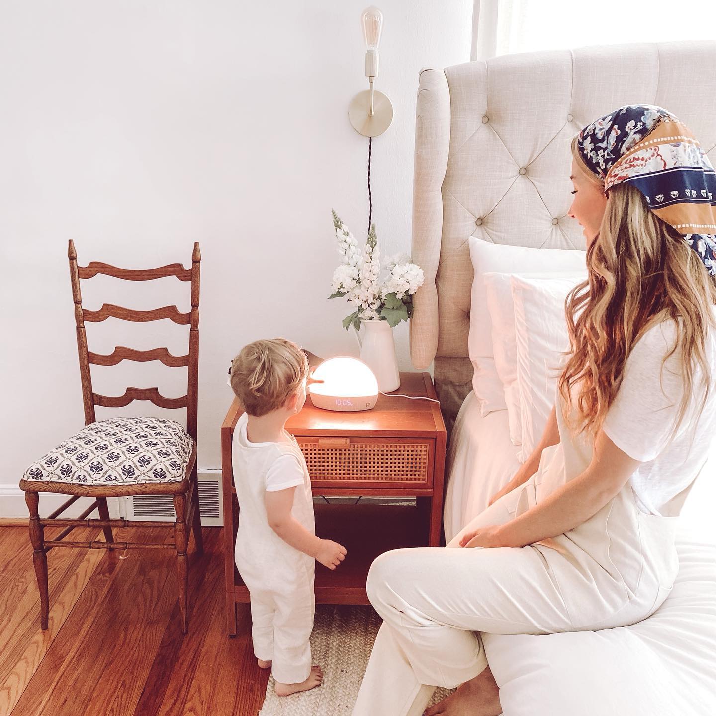 2025 Hatch Restore Máquina de Sonidos con Despertador de Luz Inteligente Simulación Amanecer