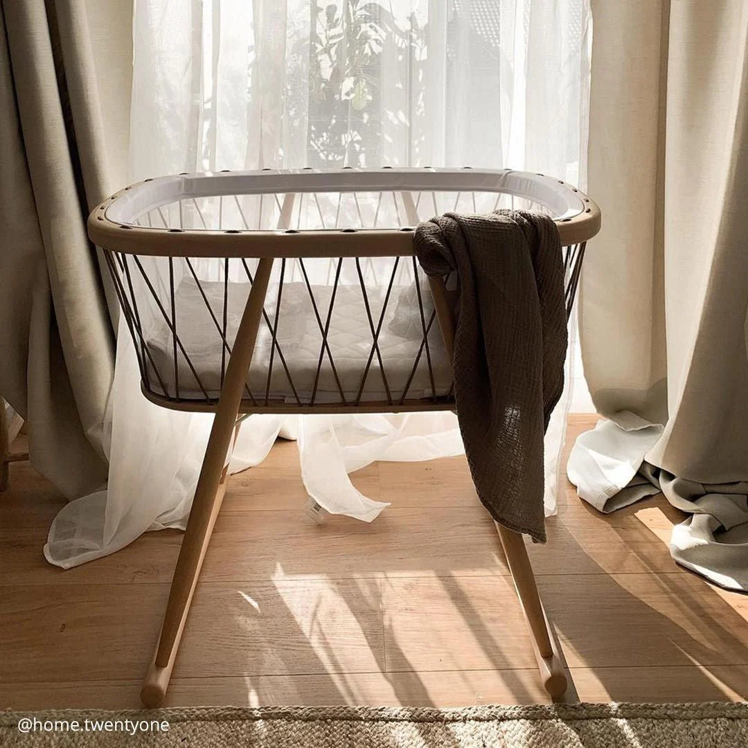 2025 Cuna KUMI de Charlie Crane – Un capullo transparente y reconfortante con un diseño innovador