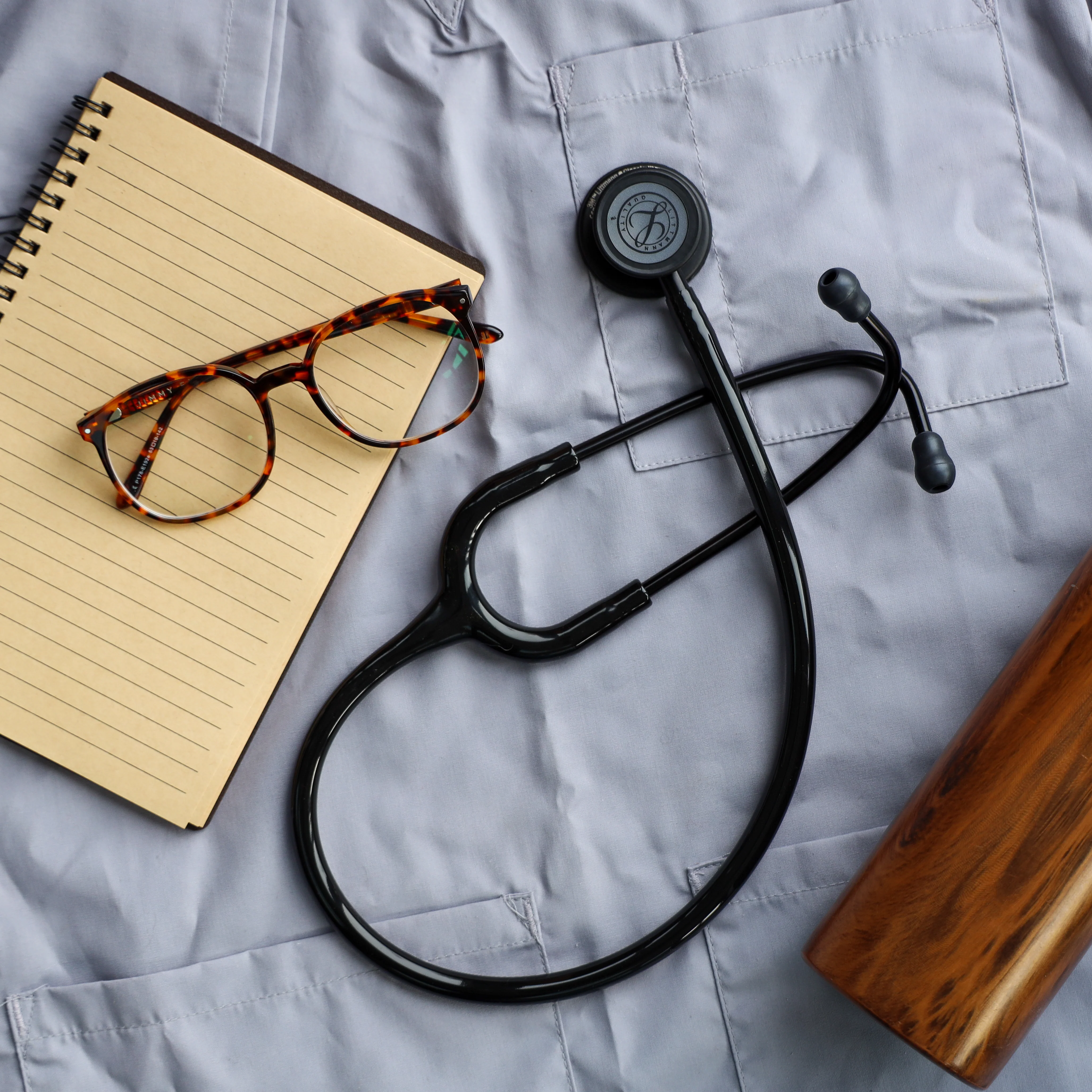 2025 Estetoscopio de Monitoreo Littmann Classic III: Todo Negro 5803