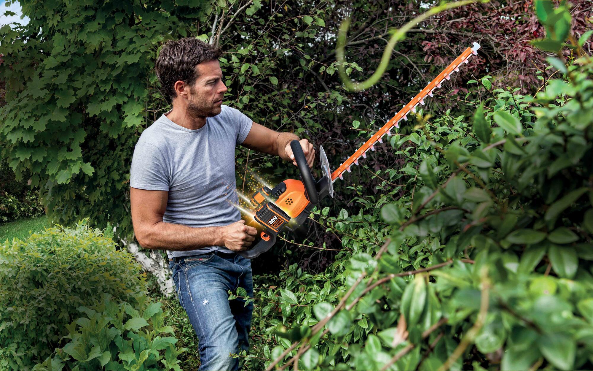 Cortasetos de batería WORX 40V 61 cm longitud de cuchilla