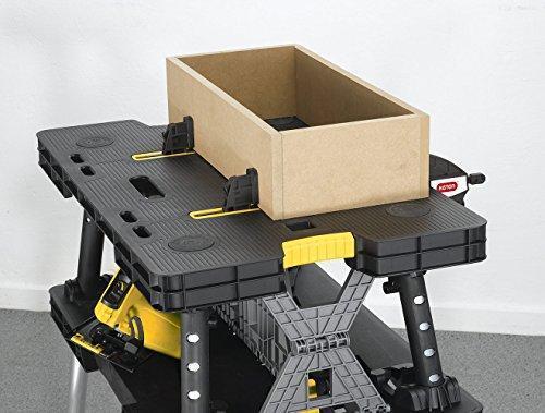 Keter – Banco de Trabajo Plegable Modelo 197283 para Sierra Ingleteadora, Herramientas y Accesorios de Carpintería con Abrazaderas de Madera de 12 Pulgadas Incluidas – Fácil Almacenamiento en Garage, Color Negro/Amarillo