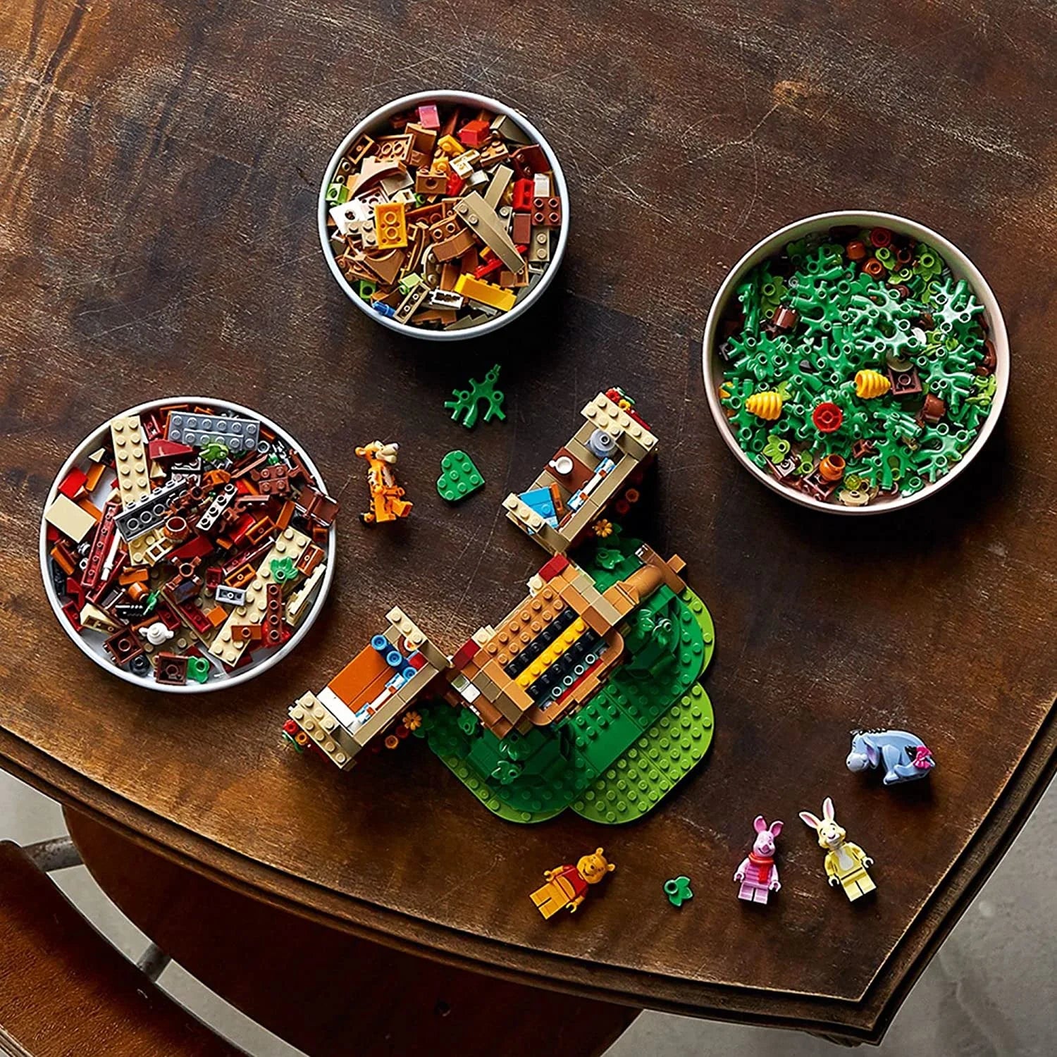 LEGO Ideas Disney Winnie the Pooh 21326 – Set de Construcción con Minifiguras de Piglet, Ígor y Winnie the Pooh