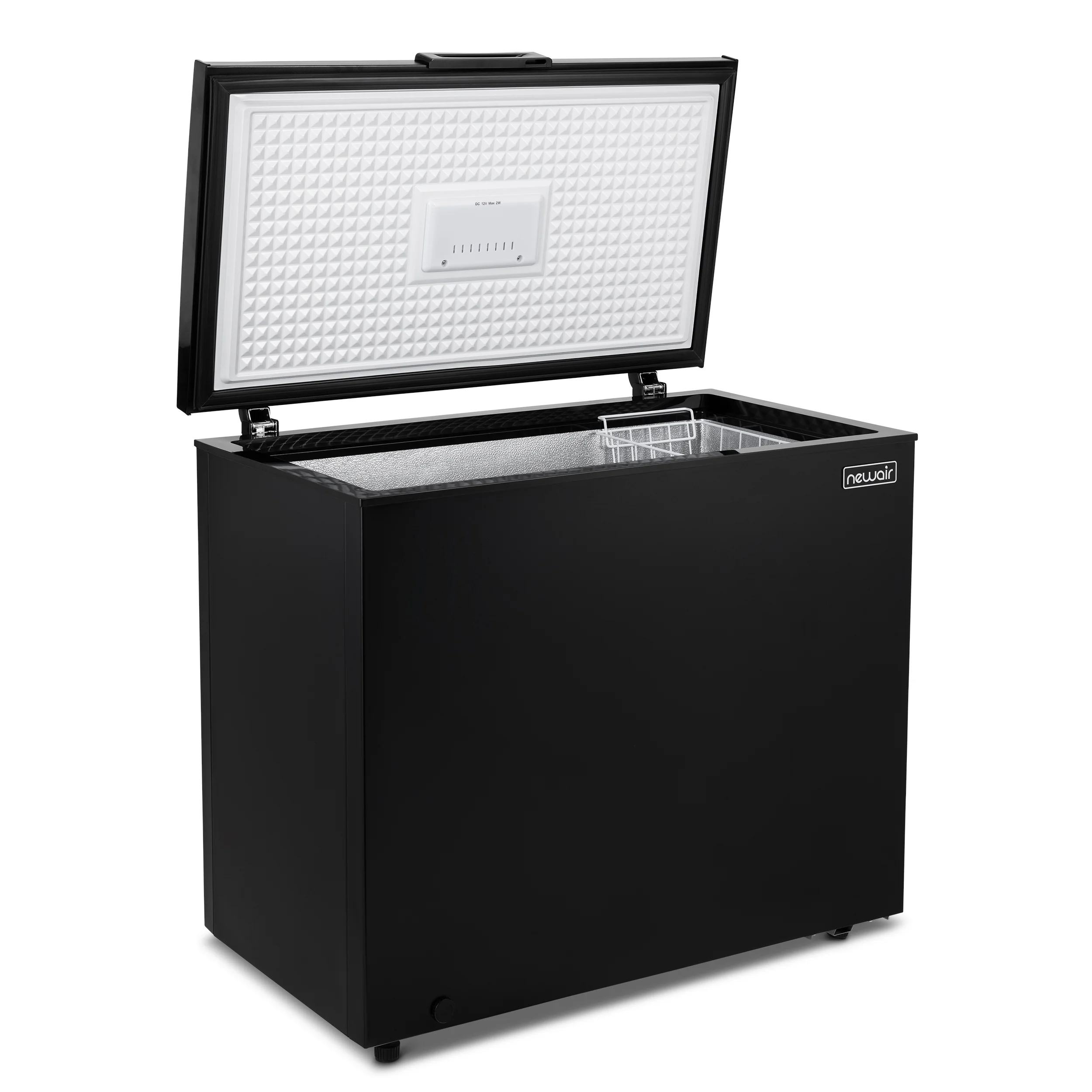 2025 Congelador Vertical Compacto Newair – 6,7 pies³ – Negro