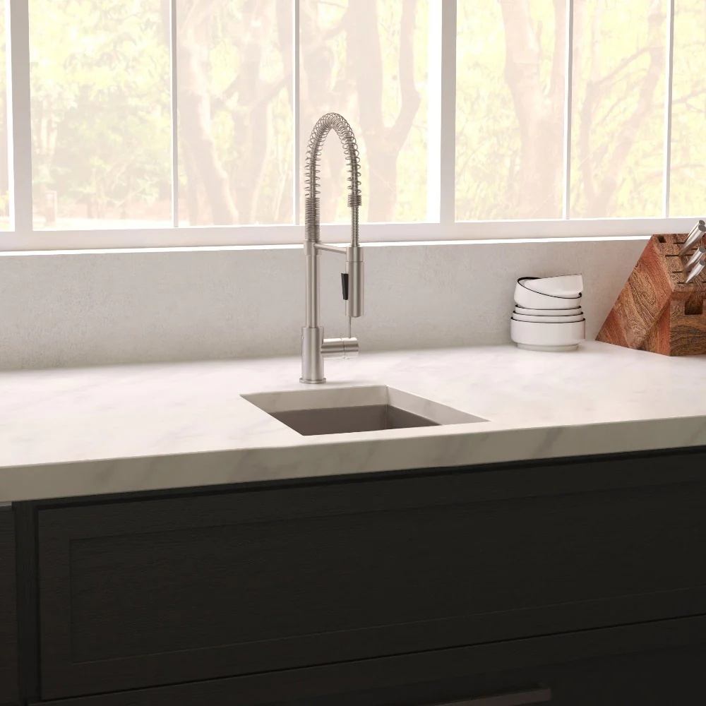 Fregadero de Bar de Acero Inoxidable Satinado con Cubeta Única de 15 Pulgadas Undermount Boreal ZLINE (SUS-15S)