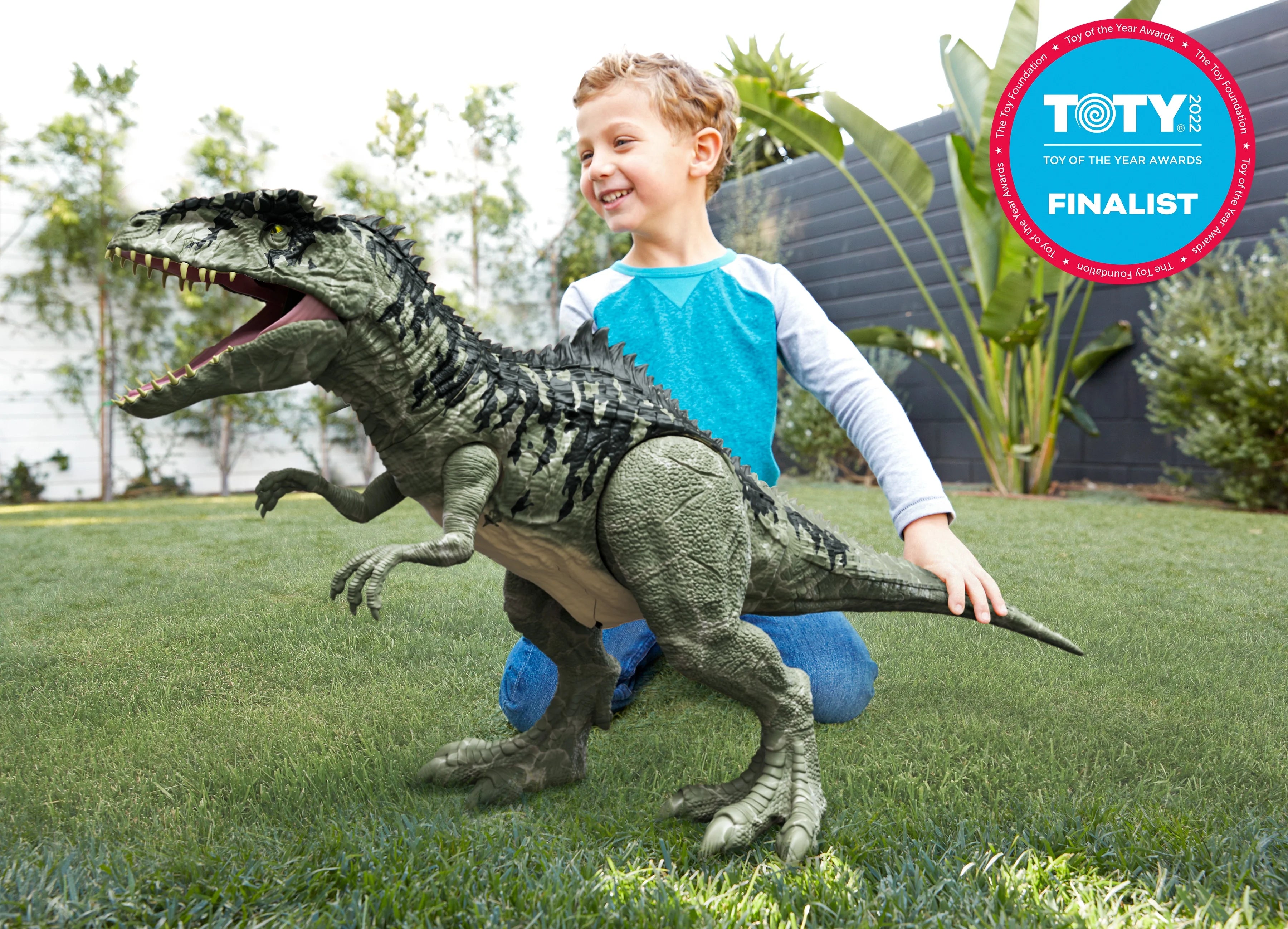 Jurassic World Dominion Super Colossal Giganotosaurus, para niños de 4 años en adelante