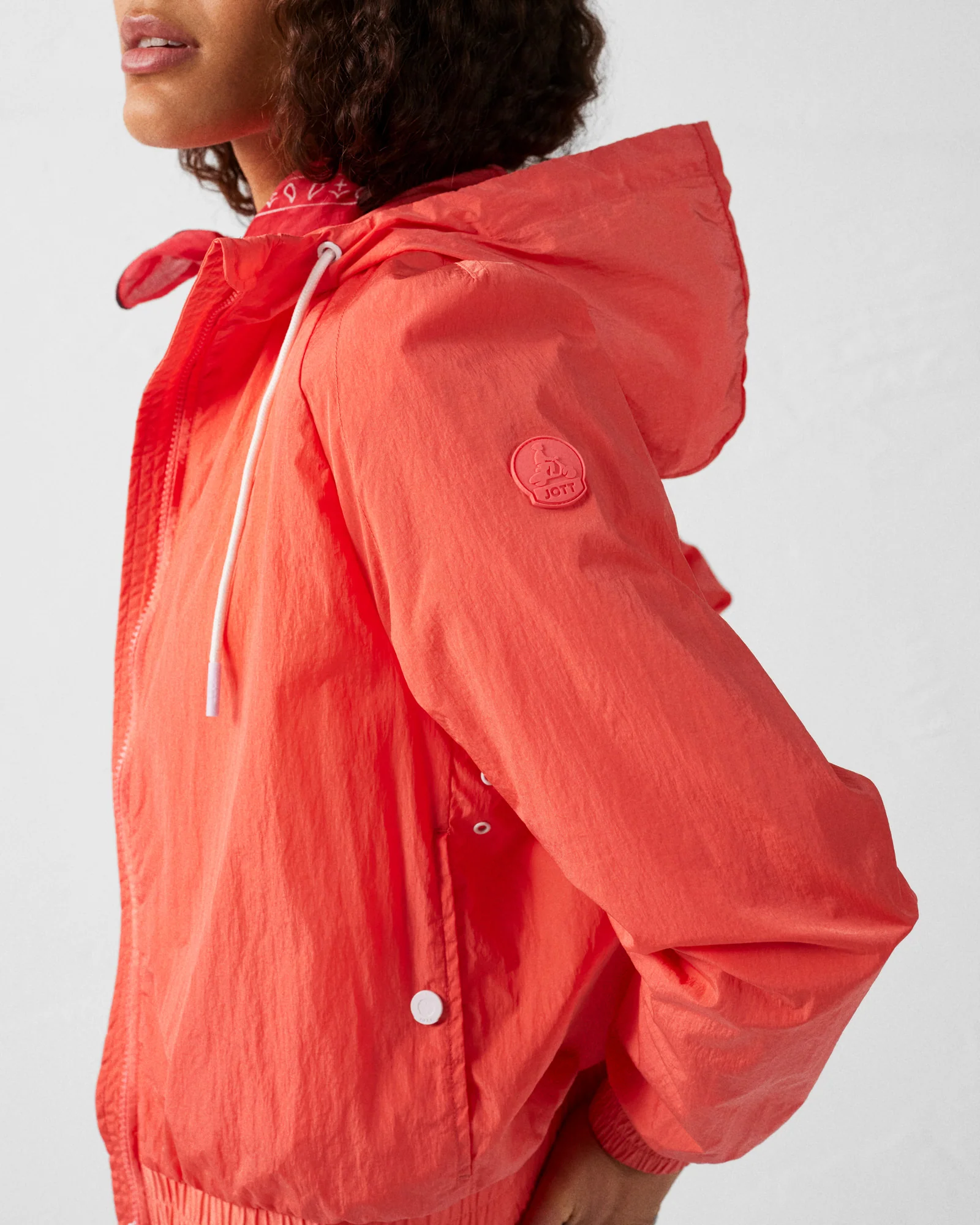 Blouson coupe-vent léger à capuche Corail Alize