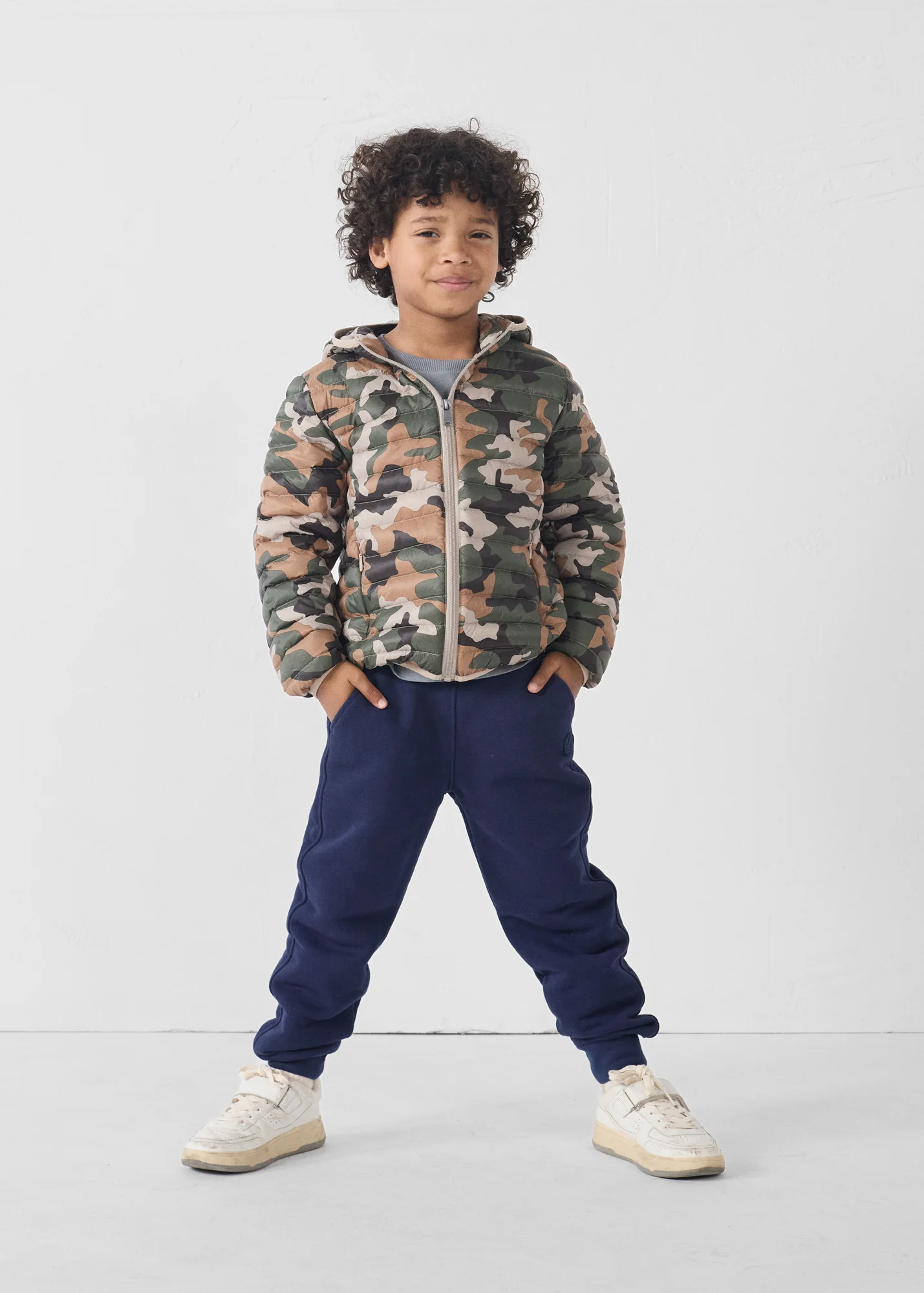 Doudoune légère à capuche enfant Camo sucre roux Hugo print